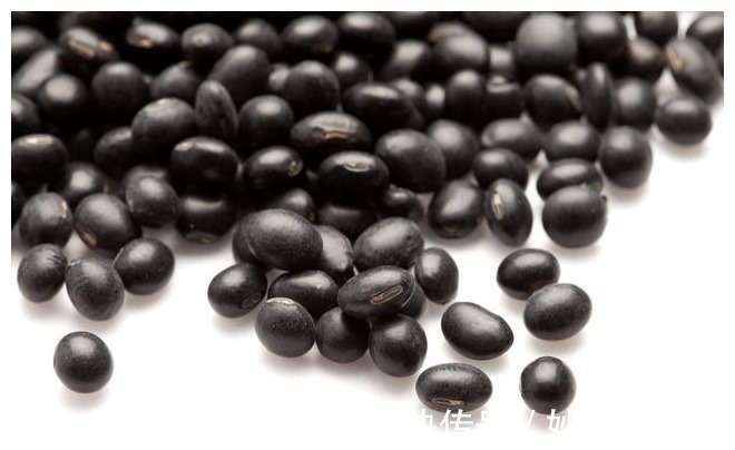 黑豆|四种食物“自带”黄体酮,女性可常吃,或许会让身体更年轻