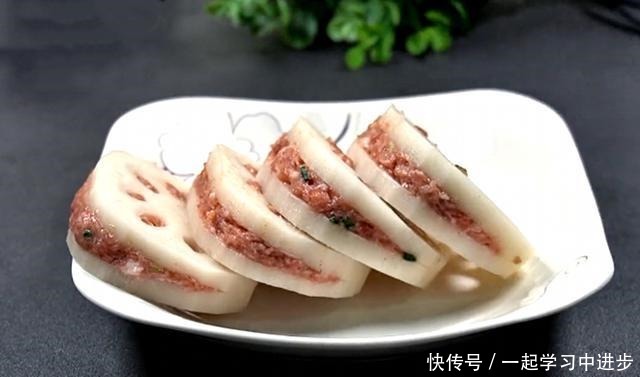 年夜饭少不了藕合,简单一炸,金黄又酥脆,比炸鱼还受欢迎