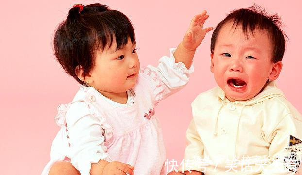 心理健康|成绩稳居班级前5的孩子,原因是妈妈常做4件事