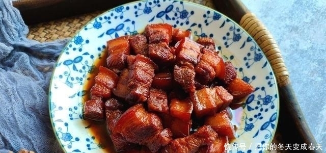 做红烧肉时,记住“2不放2窍门”,肉质软糯不发柴,好吃不油腻