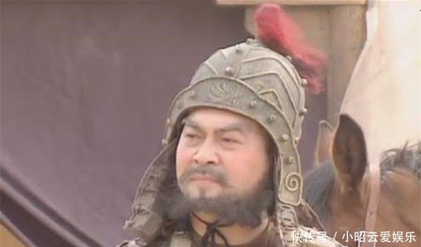 吕布|华雄骁勇善战,为何却死于非命,原因与吕布有关