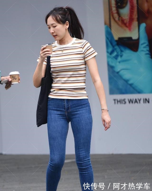 颜色 白黄色横条纹上衣搭配牛仔裤,让你拥抱清爽感觉,优雅一整夏!