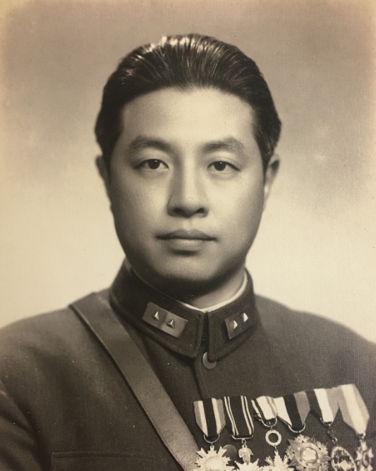 红遍|他毕业于黄埔一期,36岁就成为中将,孙女凭一首歌红遍全国
