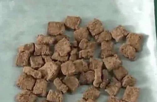 营养价值|方便面里的牛肉粒,真的是牛肉制作的吗实情有点出人意料