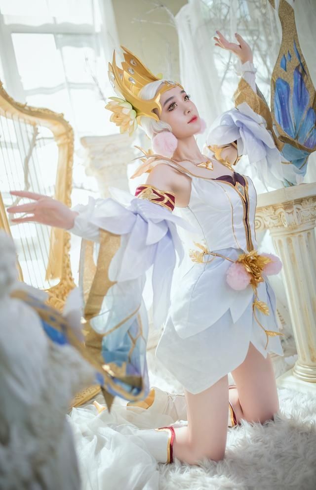 妹子|三位国人妹子COS人气手游《王者荣耀》角色貂蝉！画面十分唯美