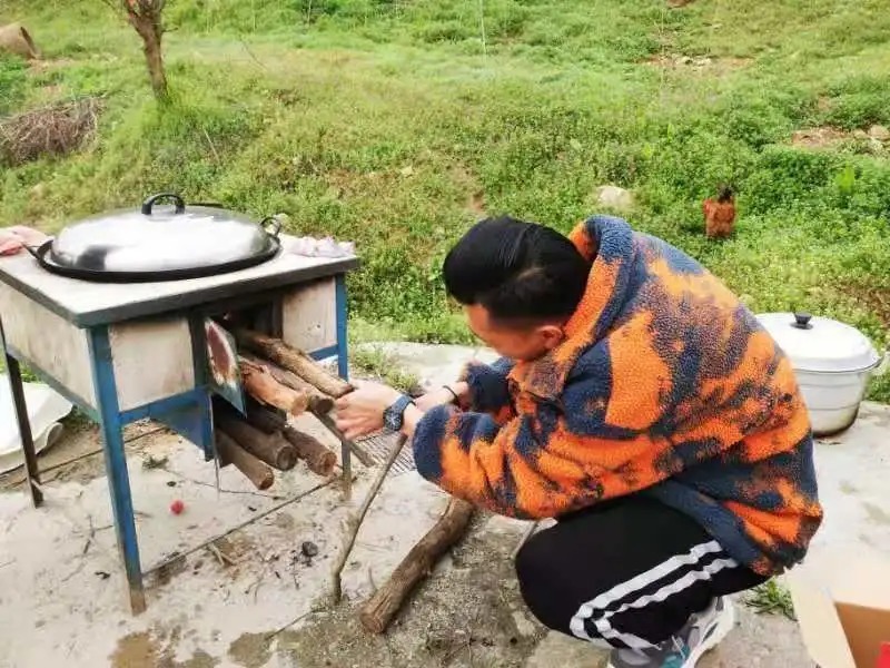 行走的课堂 灵动的童年：随州外国语学校南关口校区高段班级社会实践活动