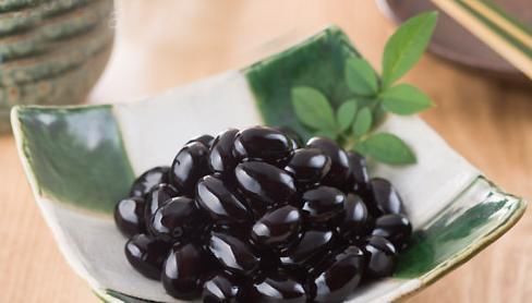 食物|女人要善待自己,3种食物要舍得吃,补充胶原蛋白,70岁也不显老