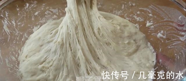 包子这样做,柔软鲜嫩,不用揉面、不用擀皮,做法简单又营养!