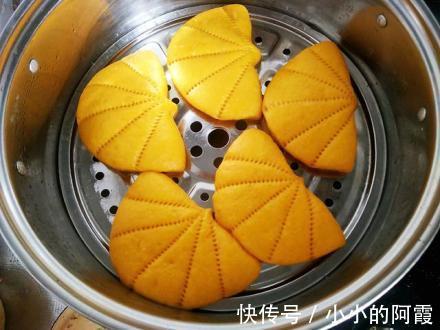 一根玉米,两个鸡蛋,教您做营养好吃的早餐饼,大人小孩抢着吃