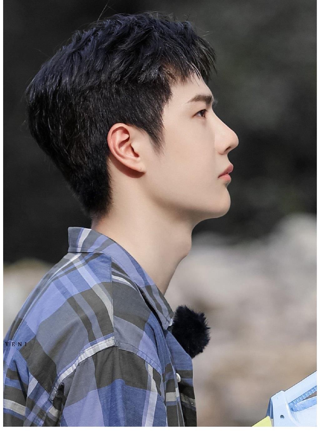 做菜|王一博四字形容自己第一次做菜，慫恿錢楓下水失敗，想游泳成遺憾