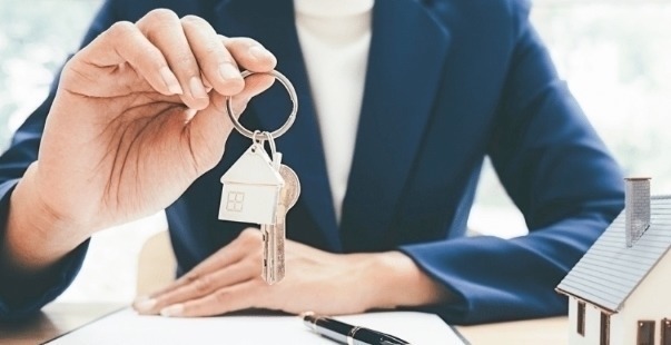 小红本|办完房产证要注意:三样东西比房产证还重要,以免房子拱手送人