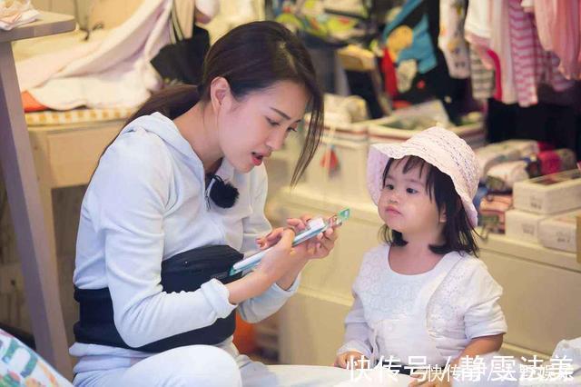 小孩子|从小跟奶奶睡和跟妈妈睡的孩子，10年后差距明显，家长们要重视！