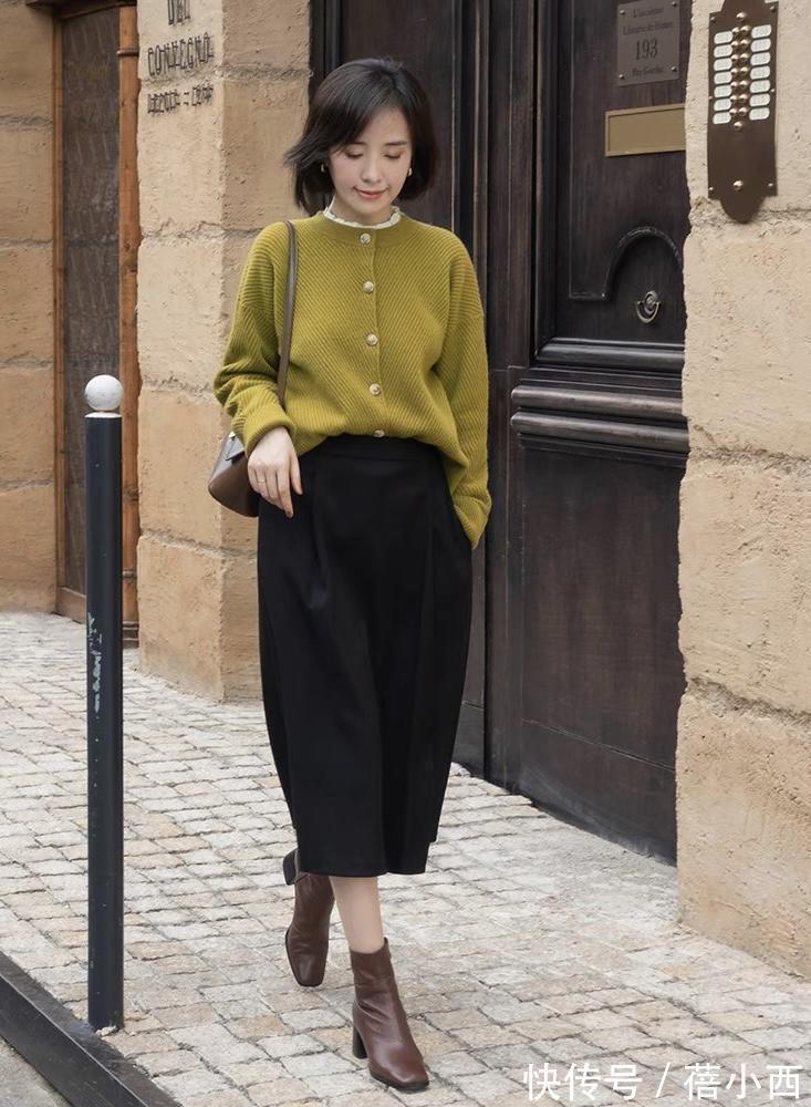毛衣|奔三奔四的女人,建议多穿“毛衣”,搭配半身裙裤子大衣都很高级