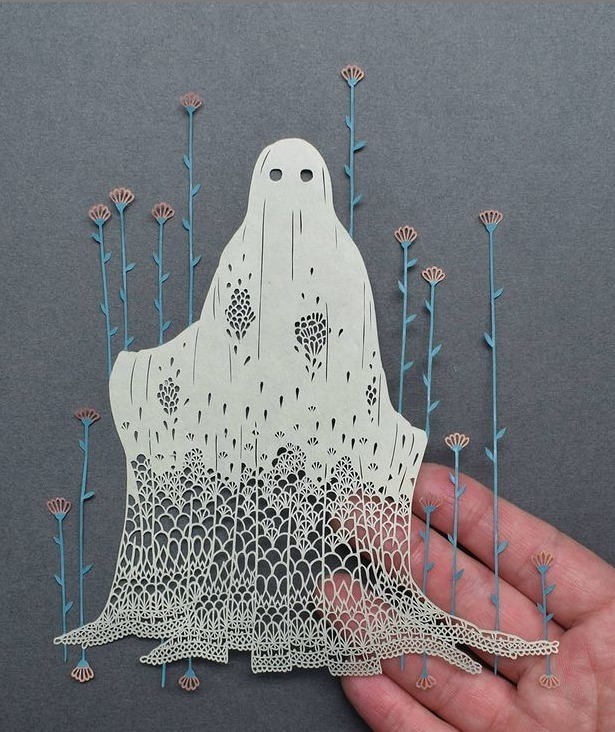 美女#美轮美奂,美女艺术家用一张纸雕刻出奇幻世界