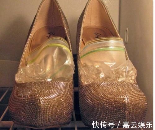 插入物 美丽的痛苦,怎样穿高跟鞋让你的脚后跟更舒适