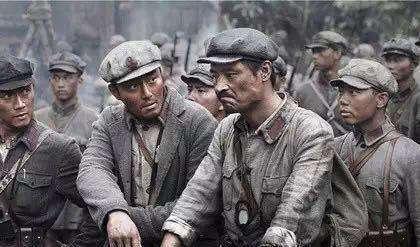 军政委|他是红四方面军的天才将领,20岁当军政委,牺牲后朱德都替他惋惜