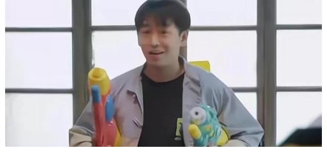 向往的生活|追了五季《向往的生活》越搞越烂，张艺兴成了最后一把下头催化剂