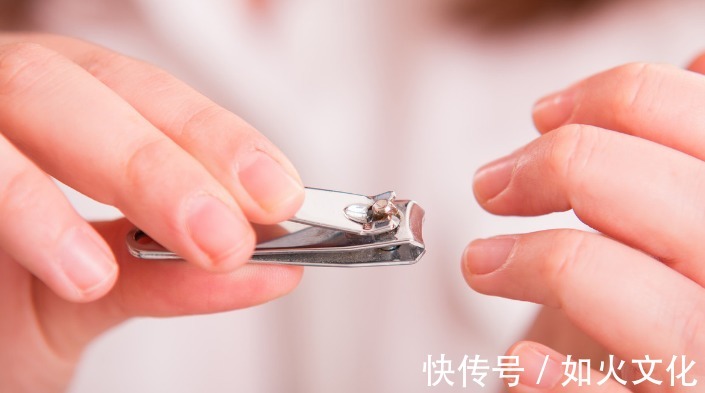 泡脚|50岁后,还能有6种表现,说明身体很健康,易长寿,值得恭喜