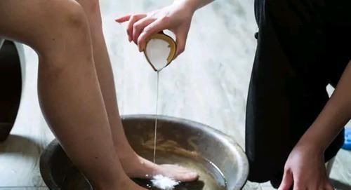 百香果|经常失眠的人,别依赖安眠药了,这几个助睡的方法,助你沾床就睡