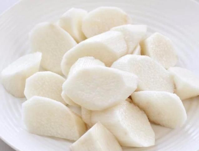 胃黏膜|肠胃不好别着急,餐桌上尽量多吃4物,修复胃黏膜,胃病或不来扰