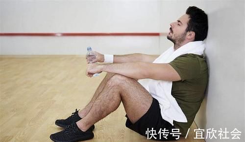 睡眠|睡到凌晨三、四点就醒了?除了失眠,可能是它在“使坏”