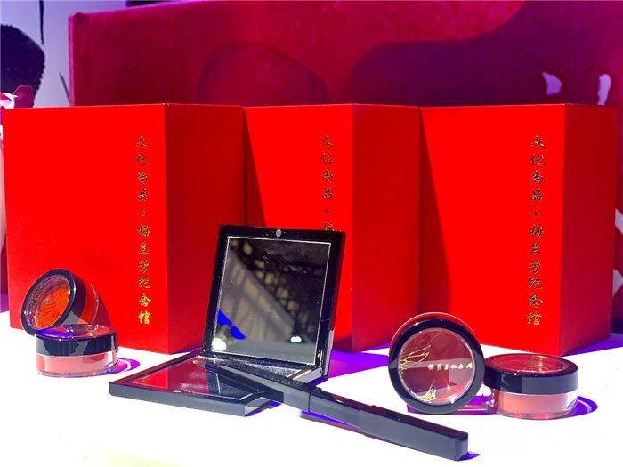 章丘|“济南味儿”十足！“二安”邮票、章丘铁锅亮相济南展厅