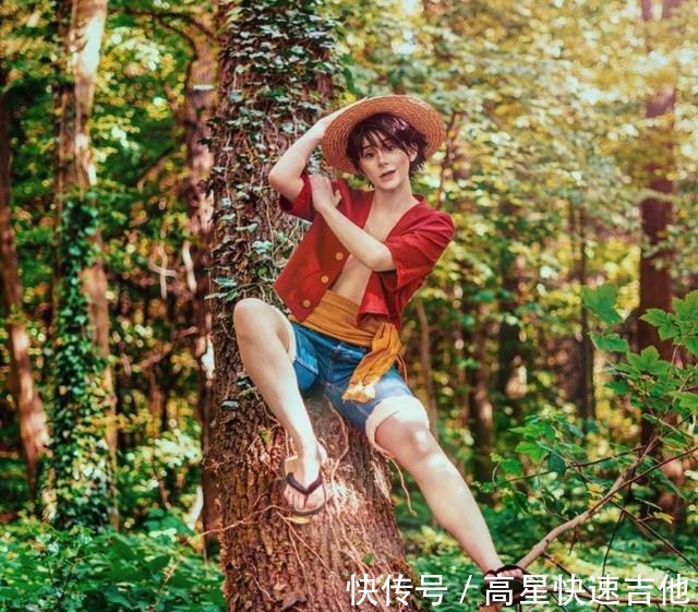 女版|海贼王女Coser反串性别扮三大主力,女版索隆比男版索隆更高冷