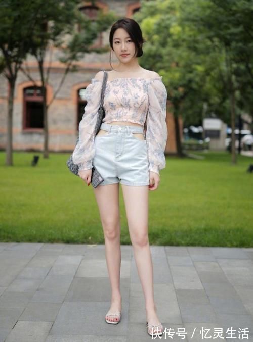 蕾丝|街拍:如何把热裤穿得更时髦,15套潮人街拍,半个月穿搭都不重样