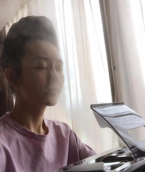 护肤的精髓是什么？讲究女人的“以油养肤”，告诉你护肤真相