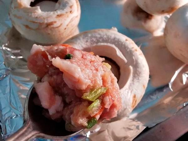 拳头大的口蘑，就应该这么吃，汤汁都是精华美味