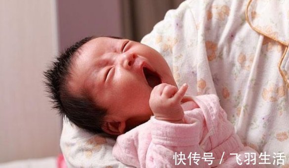 宝妈|宝宝这三种“撒娇”行为，是想跟父母多亲近，多抱抱也不会惯坏娃