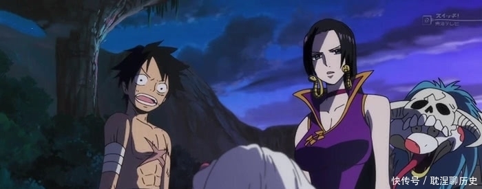 海贼王|海贼王:女帝终于没有划水,一脚踢飞巴雷特,为自己实力正名