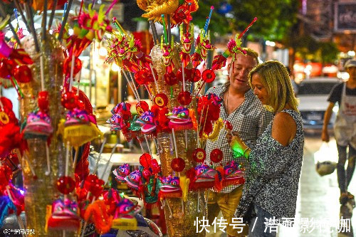 街道|泰国最有“年味”的街道，满街都是穿旗袍女孩，春节氛围堪比国内