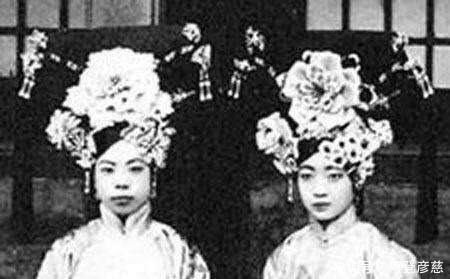 异乡|老照片:末代皇后婉容成“烟鬼”客死异乡,丑女文绣离婚再嫁军官
