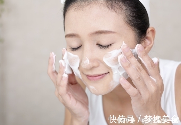 蛋壳肌|女生想要皮肤好，多做4件事，修复皮肤屏障养成“蛋壳肌”！