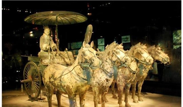 愤青|日本愤青将中国兵马俑打碎，日本连忙赔钱道歉，中国的回应很霸气