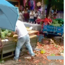 |搞笑GIF段子:现在没点才艺,现在连婚也不好意思结了!