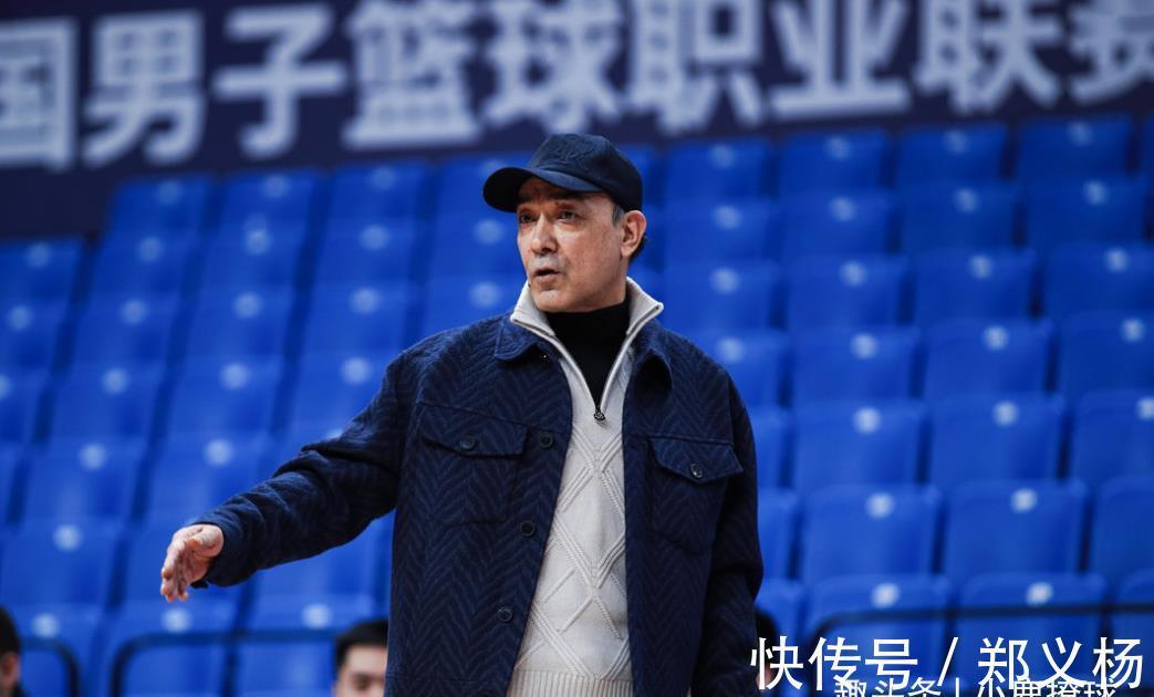 季后赛|新疆男篮为季后赛做最后一搏!阿的江寻找第二外援,解决最后短板