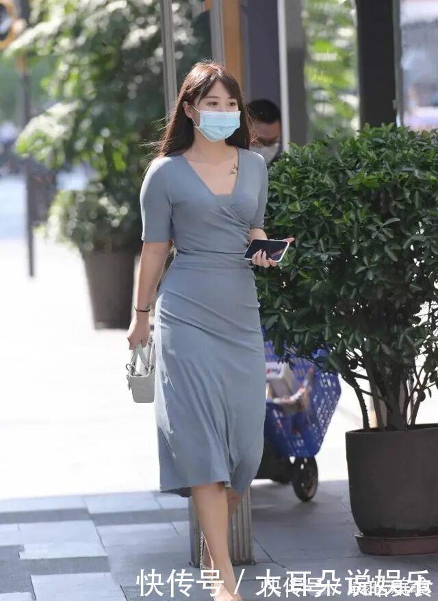 搭配 连衣裙让你占领时尚前端,带来强烈的潮流感,好看又不简单