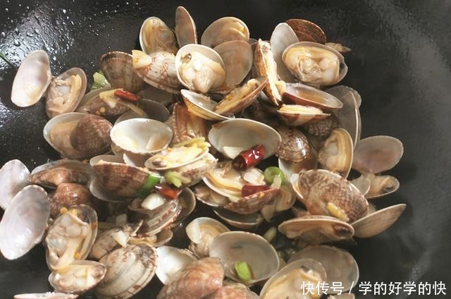 花蛤这样做才好吃,多加这一步,鲜美入味不牙碜,不费时又简单!