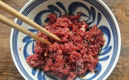 秋天不吃这豆真亏，营养比豆腐还高，加牛肉简单一炒，美味又下饭