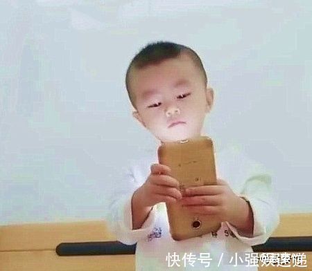 手机|手机控宝宝到农村一个月大变样，只是奶奶家的鸡倒霉了