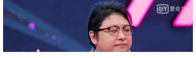 情商|故作姿态被嘲情商低，频上综艺消费自己，李健：单依纯要踏实学习