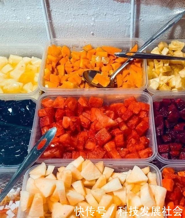 从头吃到尾的平西夜市,没有人能饿着出来!