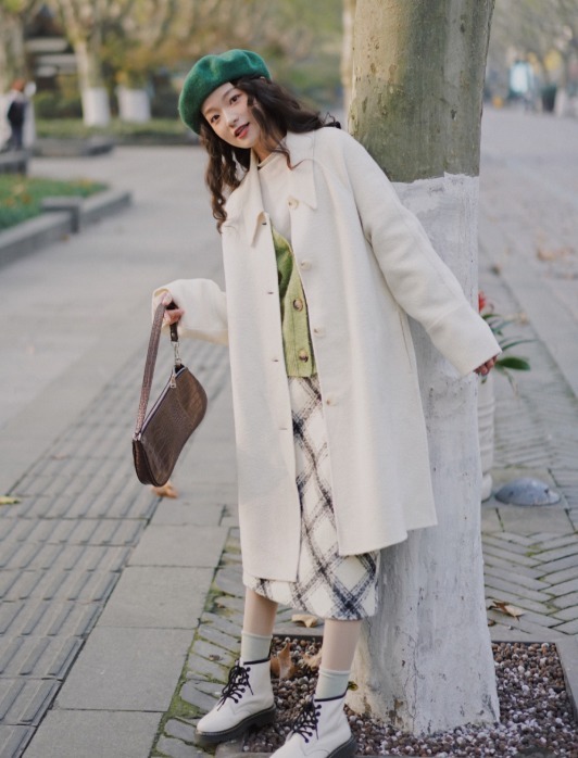 短靴|今年冬天大衣就要穿“奶油白”,温柔优雅还显白,清新时髦又保暖
