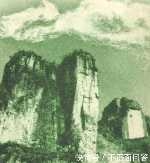 神态|老照片70年代的长江巫山十二峰神态各异风景秀丽