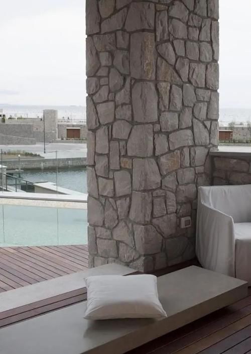 地台|除了沙发,靠墙打10公分悬空地台,来20个客人都坐得下!