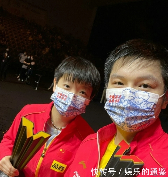 球迷|真有钱!樊振东大方请球迷吃火锅,自掏腰包!我想当他粉丝啊!