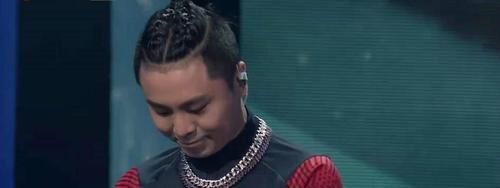 r《说唱听我的》迎来真正OG！谢帝对邓典果的态度，“太黑怕了”