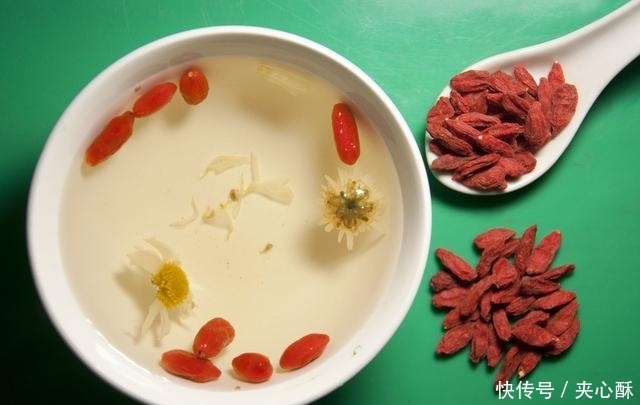 东西|经常用3种东西泡水,40岁之后肝脏会谢谢你